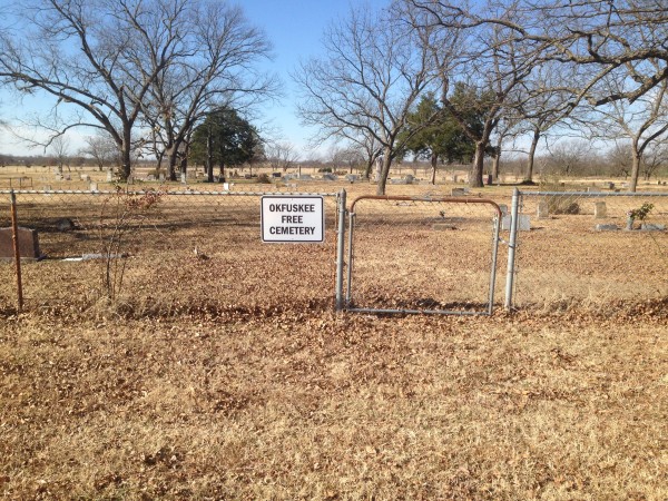 Okfuskee Free Cemetery Enterance